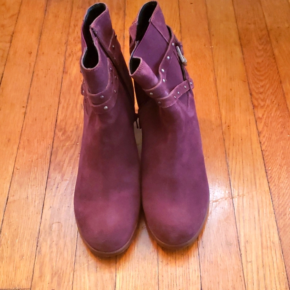 Ankle boot - Picture 2 of 4